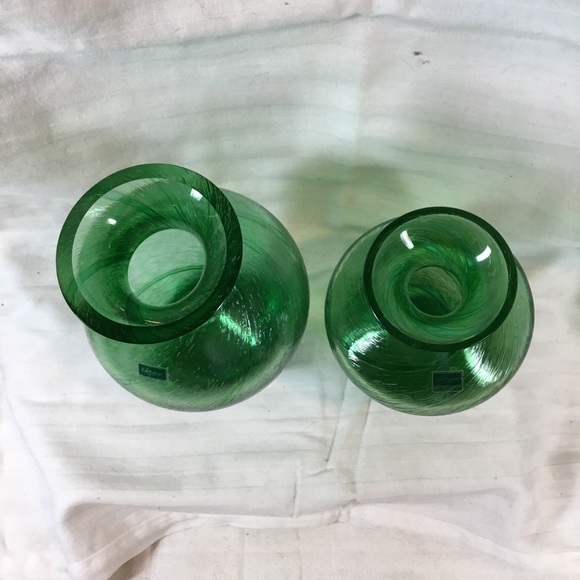 Hand crafted Scottish glass vases - Picture 3 of 4